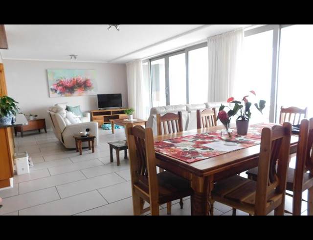 3 BEDROOM APARTMENT FOR SALE IN STRAND